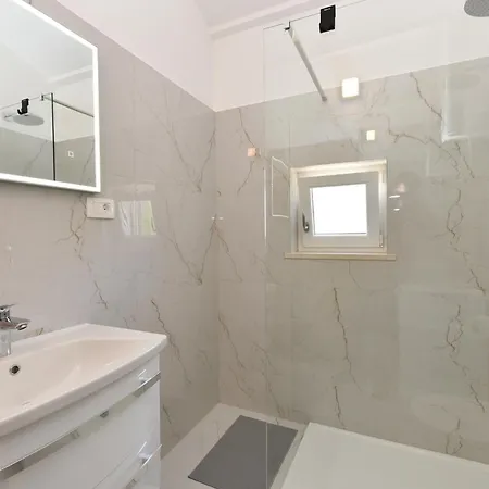 714 Apartman Medulin