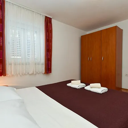 Apartman 714 Medulin