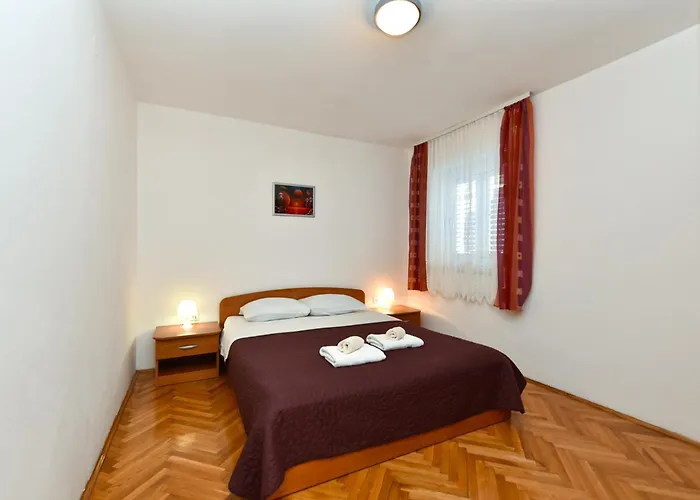 714 Μεντουλίν