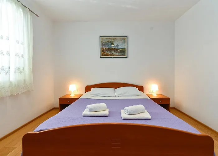 714 Μεντουλίν