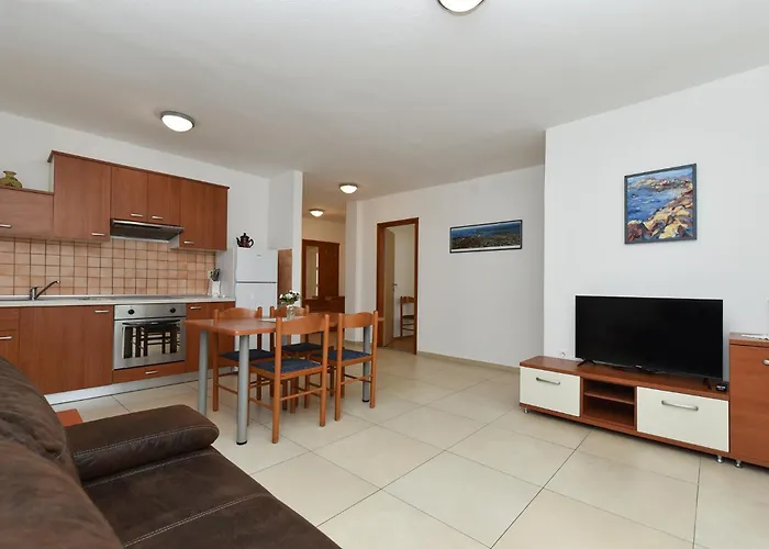 714 Μεντουλίν